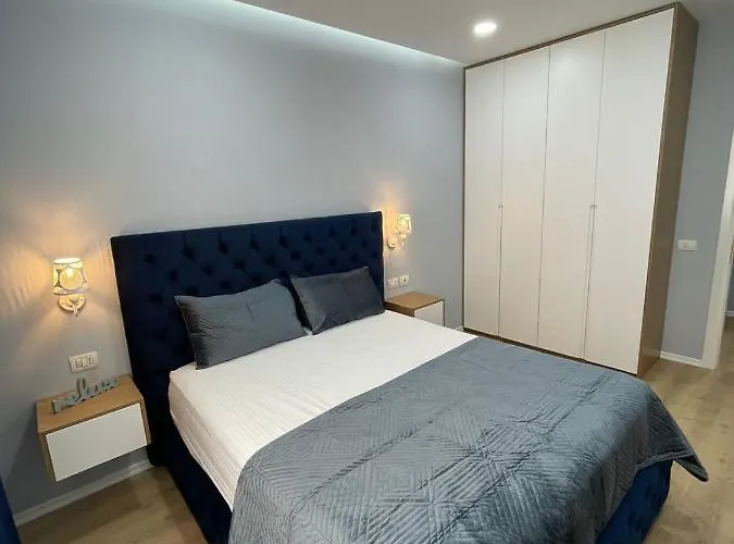 Franci\'S Apartment No1