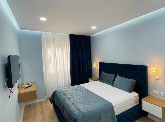 Franci\'S Apartment No1